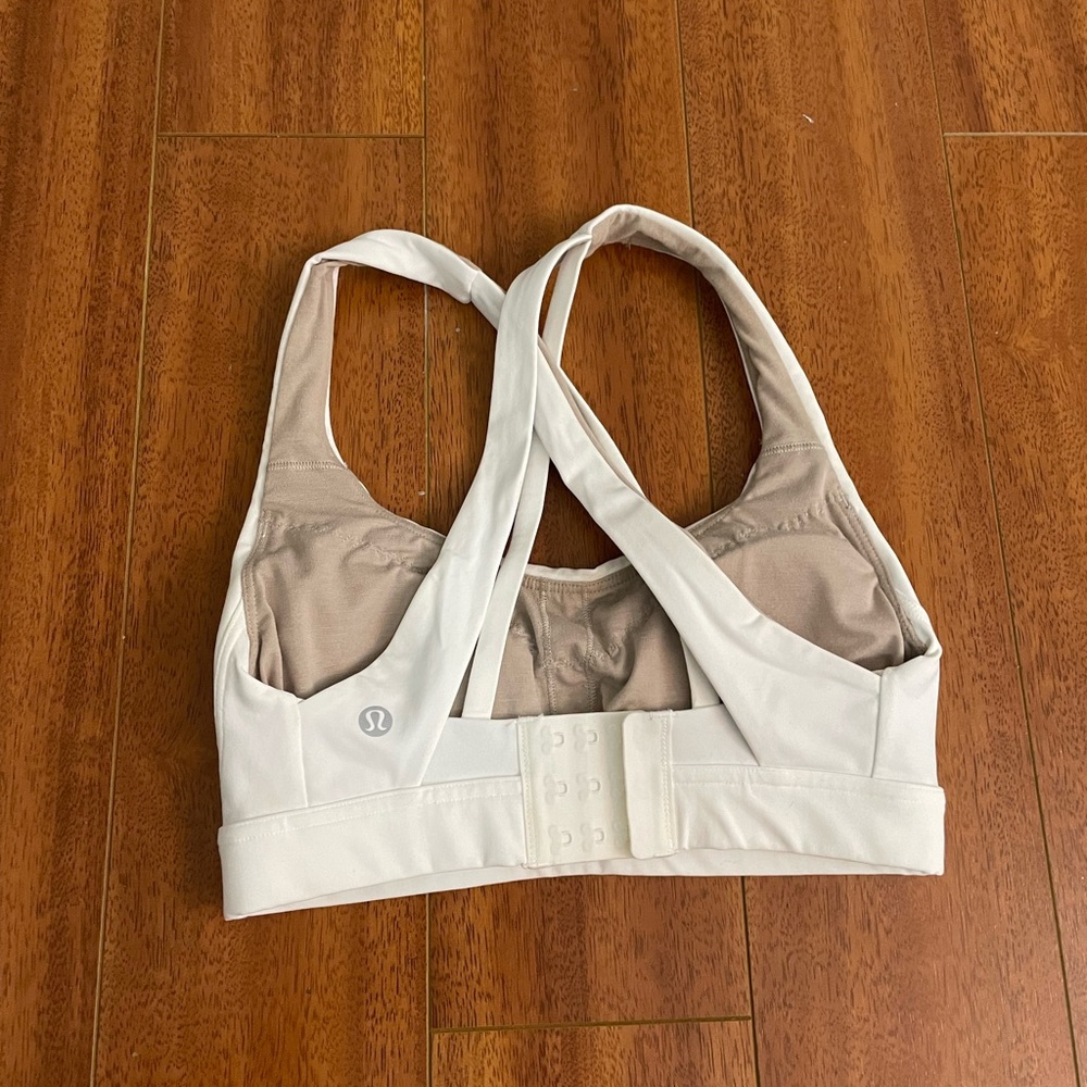 White Sports Bra Gem